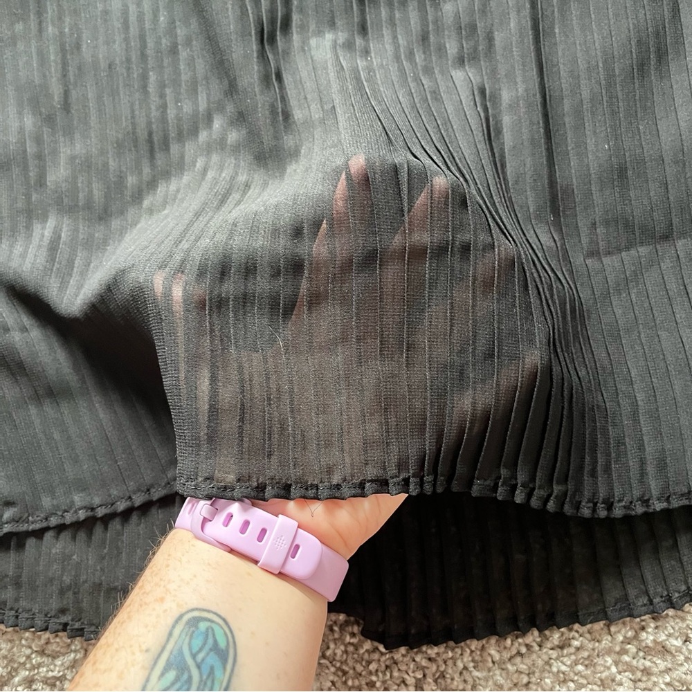 NWT Women's Able Bessie Pleated Midi Skirt size XL in Black - Picture 7 of 10